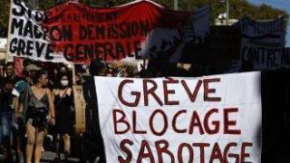 Властите във Франция очакват стотици хиляди да участват в общонационална стачка